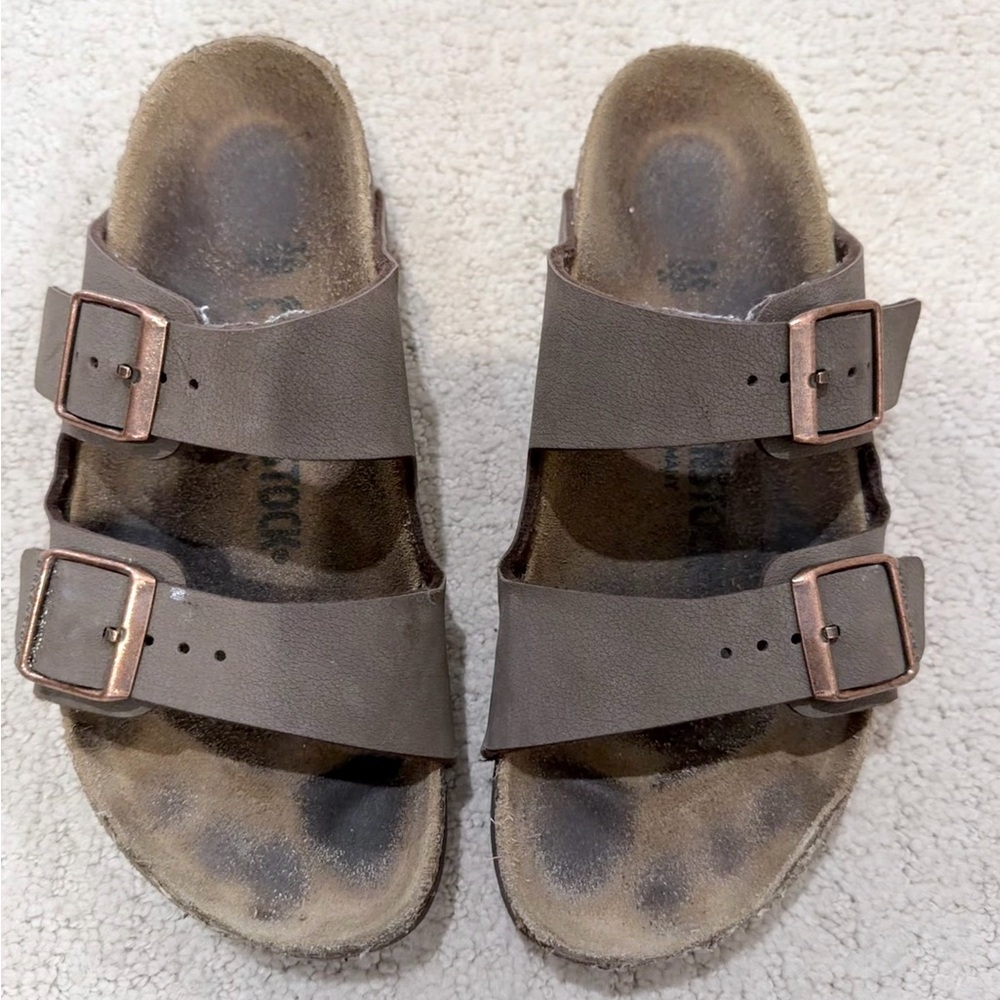 Birkenstock Arizona Smooth Brown Leather Sandals with Rose Gold Buckles